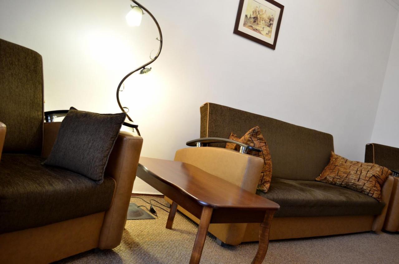 Chapayev Apartments Kijów Zewnętrze zdjęcie